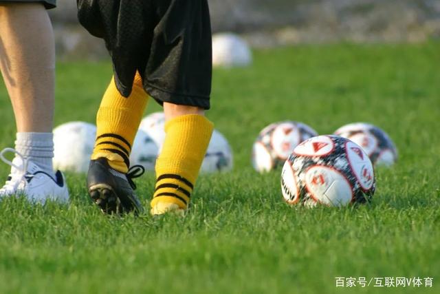 亚运会半决赛：中国男足与韩国队战平